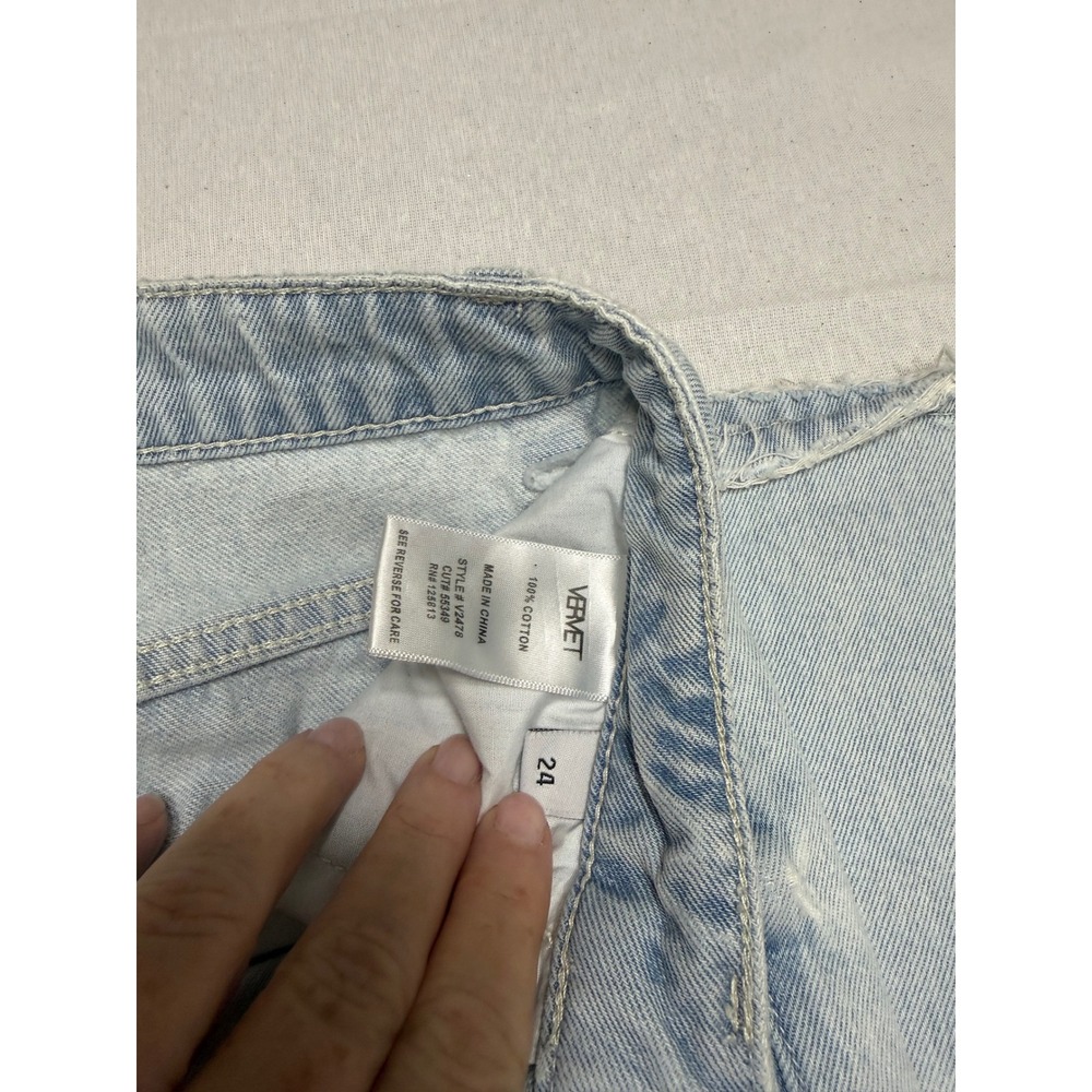 Vervet Los Angeles Light Wash Distressed Wide Leg Jeans V2478 Size 24 - Picture 5 of 6